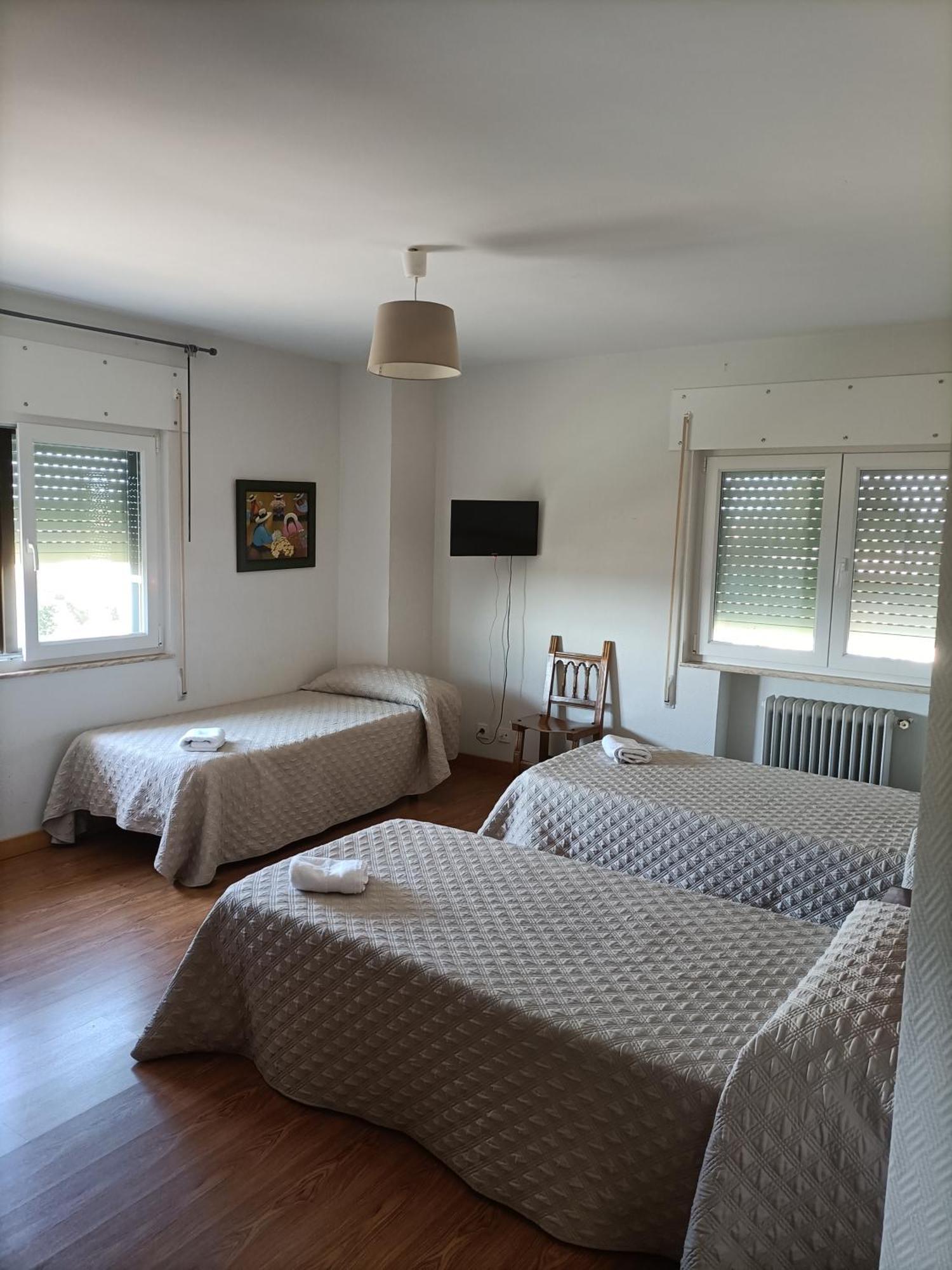 Hostal Alto Paramo Villadangos del Paramo Luaran gambar